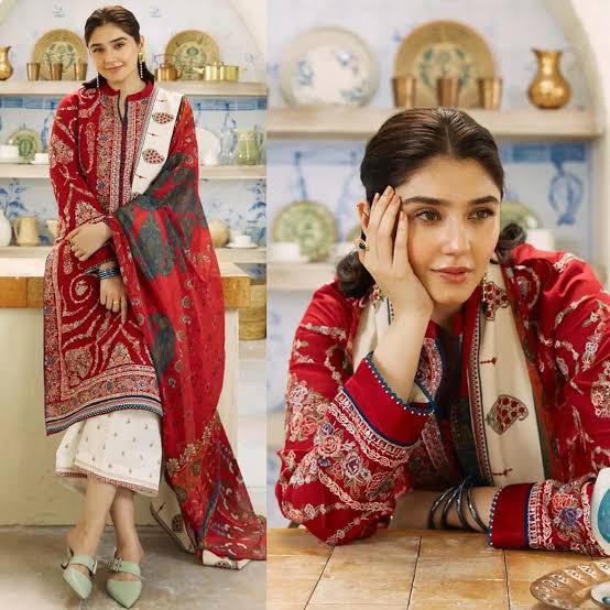 ZAHRA SHAHJAHAN- 3PC DHANAK EMBROIDERED SHIRT WITH COURTRAI PRINT SHAWL AND EMB TROUSER-SF023-