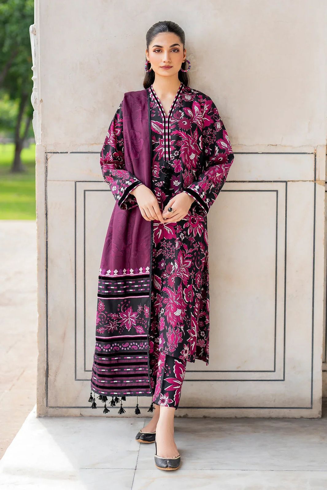 BAROQUE - 3PC Lawn Printed Shirt With Voile Printed Dupatta-2025-129