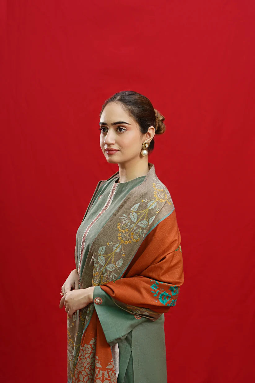 Urge D #22-01 – Luxury Lawn 3PC – Jacquard Monar Printed Dupatta