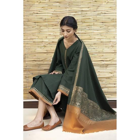 DYOT-3PC DHANAK – Elegant Embroidered Suit – 6001
