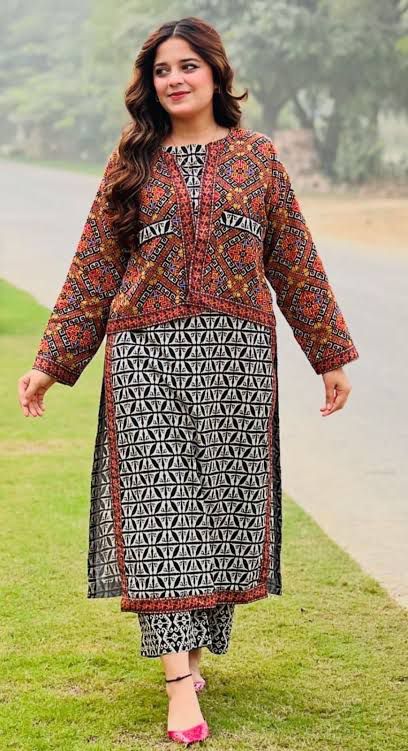 SAPPHIRE -3PC KARANDI  Bana Dori Printed  Shirt With Printed Duppta -SAF 5066
