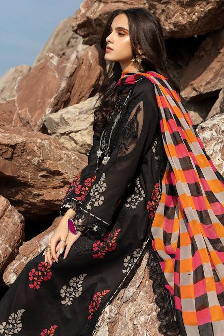 SAPPHIRE -3PC KARANDI  Bana Dori Printed  Shirt With Printed Duppta -SAF 5037