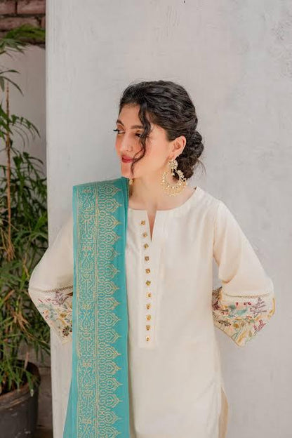 DYOT-3PC DHANAK – Elegant Embroidered Suit – 6007
